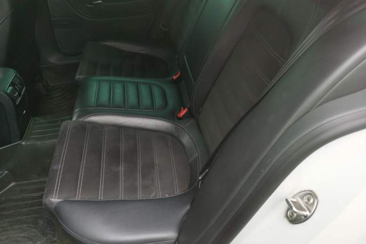 Used Volkswagen FAW-Volkswagen CC 2015 1.8TSI Luxury Model Left Rear Seat