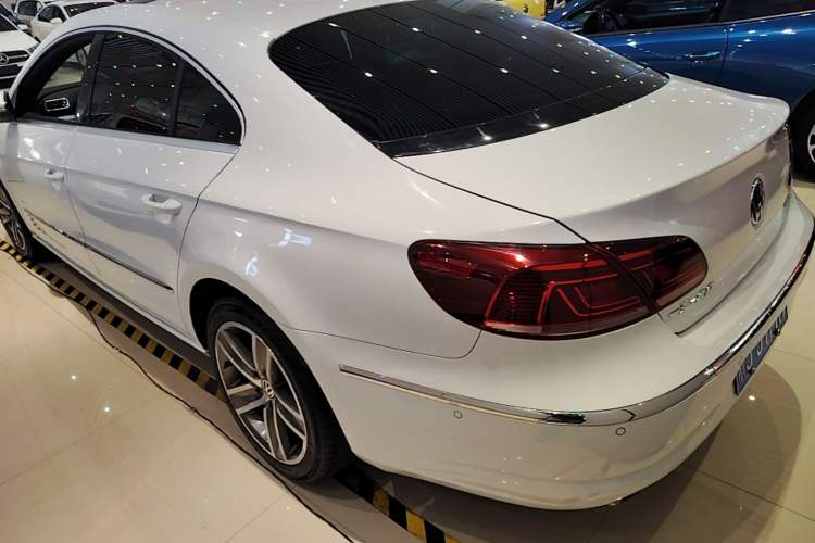 Used Volkswagen FAW-Volkswagen CC 2015 1.8TSI Luxury Model Rear Left 45 Deg