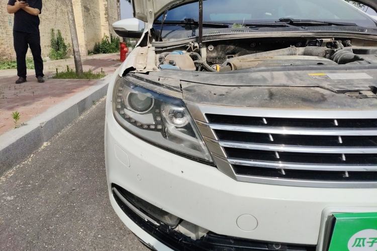 Used Volkswagen FAW-Volkswagen CC 2015 1.8TSI Luxury Model Right Front Headlight