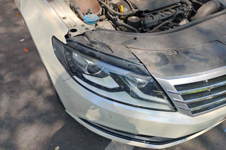 Used Volkswagen FAW-Volkswagen CC 2015 1.8TSI Luxury Model Right Front Headlight