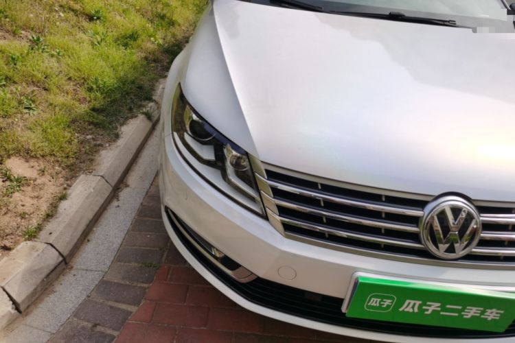 Used Volkswagen FAW-Volkswagen CC 2015 2.0 TSI Luxury Model Right Front Headlight
