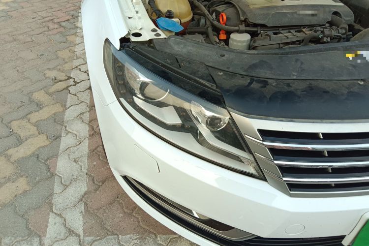 Used Volkswagen FAW-Volkswagen CC 2015 1.8TSI Prestige Model Right Front Headlight
