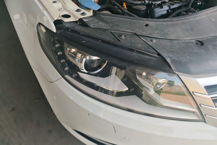 Used Volkswagen FAW-Volkswagen CC 2015 2.0 TSI Luxury Model Right Front Headlight