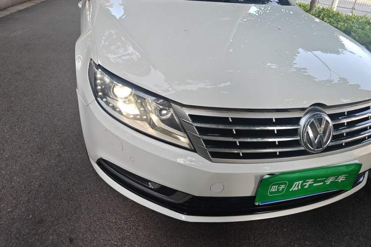 Used Volkswagen FAW-Volkswagen CC 2015 1.8TSI Prestige Model Right Front Headlight