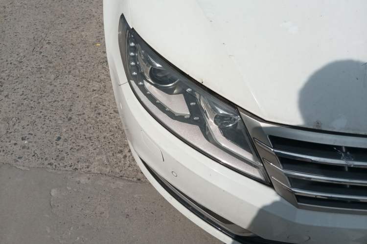 Used Volkswagen FAW-Volkswagen CC 2015 2.0 TSI Luxury Model Right Front Headlight