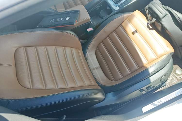 Used Volkswagen FAW-Volkswagen CC 2015 1.8TSI Luxury Model Right Front Seat