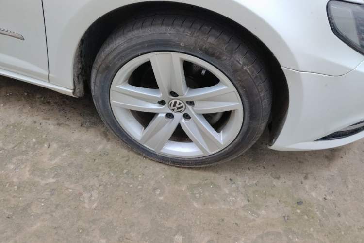 Used Volkswagen FAW-Volkswagen CC 2015 1.8TSI Prestige Model Right Front Wheel Hub