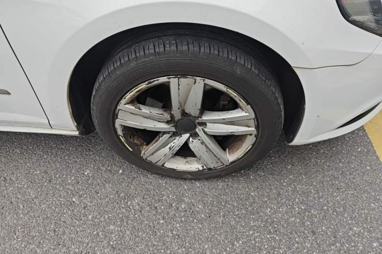 Used Volkswagen FAW-Volkswagen CC 2015 1.8TSI Prestige Model Right Front Wheel Hub