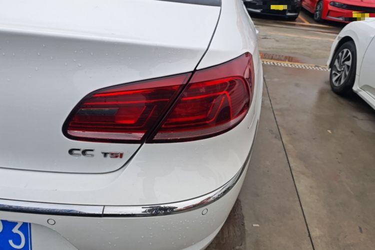 Used Volkswagen FAW-Volkswagen CC 2015 1.8TSI Luxury Model Right Rear Taillight
