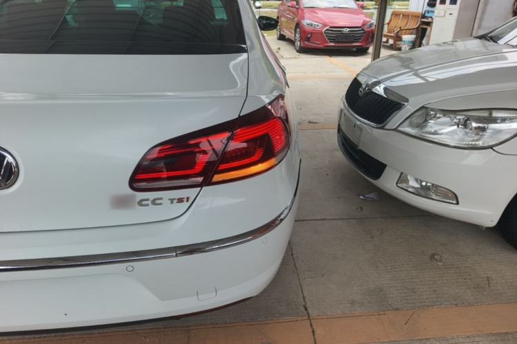 Used Volkswagen FAW-Volkswagen CC 2015 1.8TSI Prestige Model Right Rear Taillight
