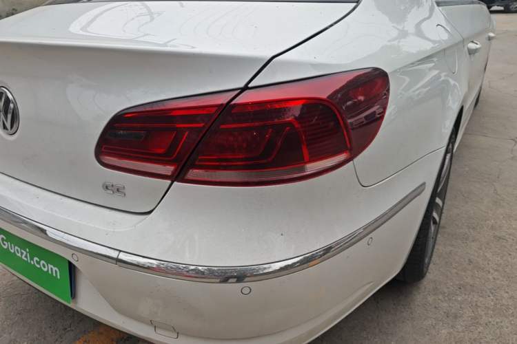 Used Volkswagen FAW-Volkswagen CC 2015 2.0 TSI Luxury Model Right Rear Taillight