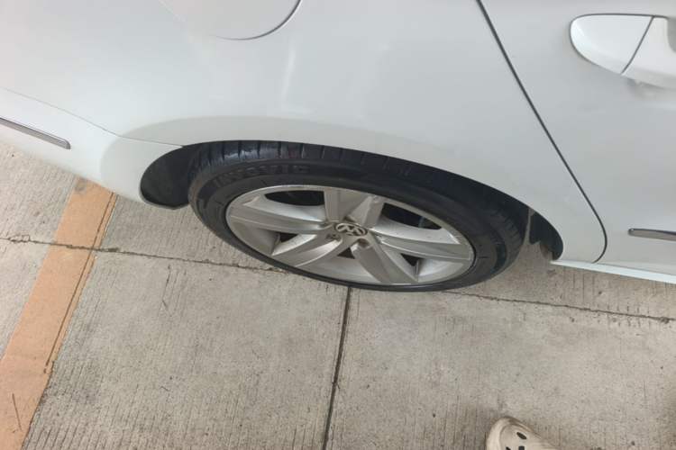 Used Volkswagen FAW-Volkswagen CC 2015 1.8TSI Prestige Model Right Rear Wheel Hub
