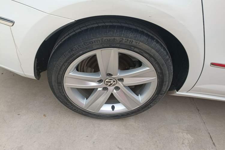Used Volkswagen FAW-Volkswagen CC 2015 1.8TSI Prestige Model Right Rear Wheel Hub
