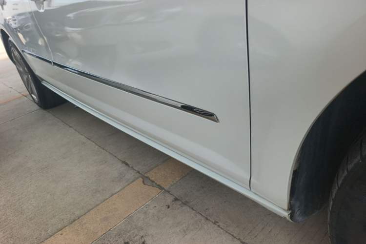 Used Volkswagen FAW-Volkswagen CC 2015 1.8TSI Prestige Model Right Side Sill