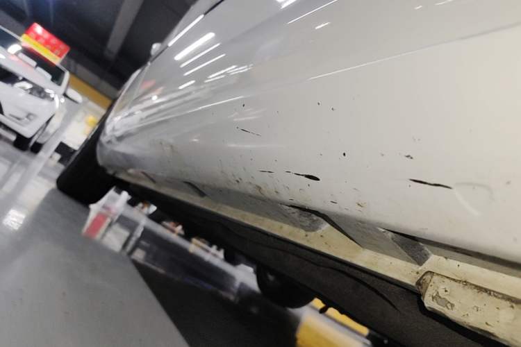 Used Volkswagen FAW-Volkswagen CC 2015 1.8TSI Luxury Model Right Side Sill