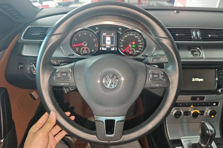 Used Volkswagen FAW-Volkswagen CC 2015 2.0 TSI Luxury Model Steering Wheel