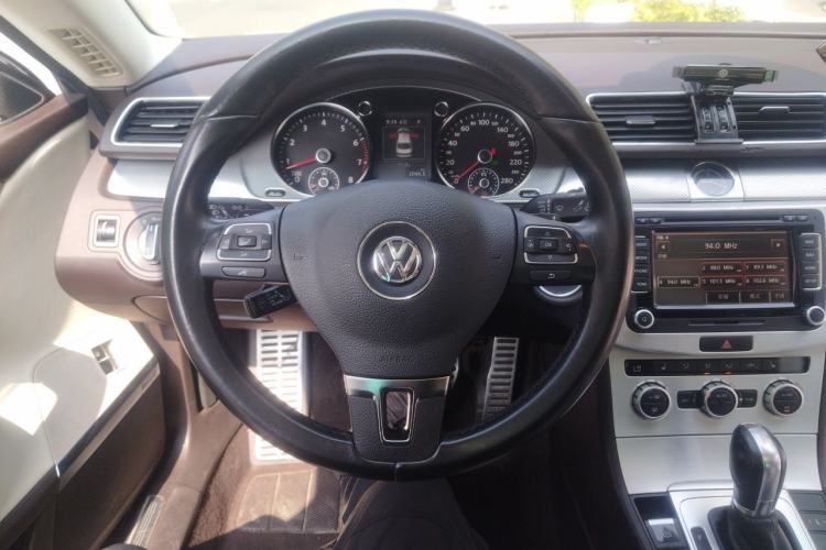 Used Volkswagen FAW-Volkswagen CC 2015 3.0 FSI V6 Steering Wheel