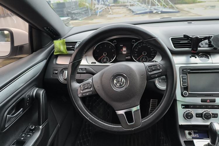 Used Volkswagen FAW-Volkswagen CC 2015 2.0 TSI Luxury Model Steering Wheel