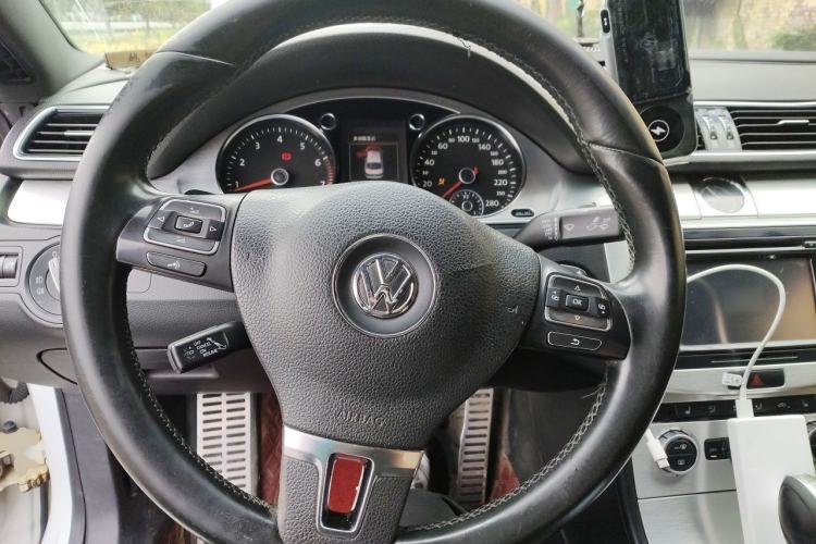 Used Volkswagen FAW-Volkswagen CC 2015 1.8TSI Luxury Model Steering Wheel
