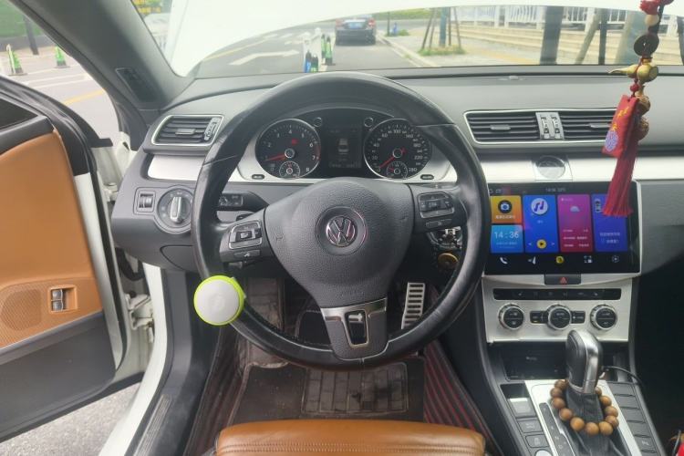 Used Volkswagen FAW-Volkswagen CC 2015 2.0 TSI Luxury Model Steering Wheel