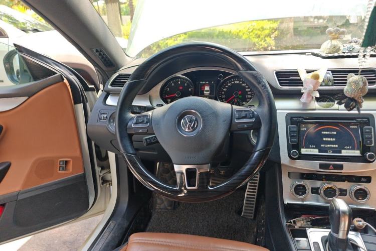 Used Volkswagen FAW-Volkswagen CC 2015 1.8TSI Luxury Model Steering Wheel