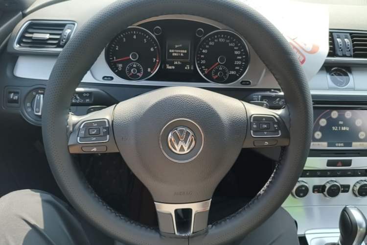 Used Volkswagen FAW-Volkswagen CC 2015 1.8TSI Luxury Model Steering Wheel