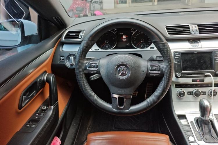 Used Volkswagen FAW-Volkswagen CC 2015 2.0 TSI Luxury Model Steering Wheel