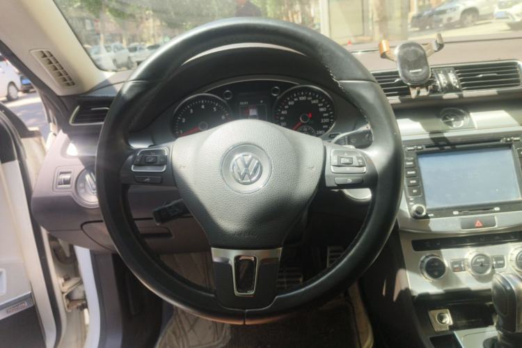 Used Volkswagen FAW-Volkswagen CC 2015 3.0 FSI V6 Steering Wheel