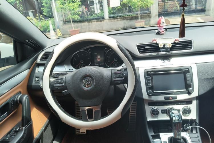 Used Volkswagen FAW-Volkswagen CC 2015 1.8TSI Luxury Model Steering Wheel
