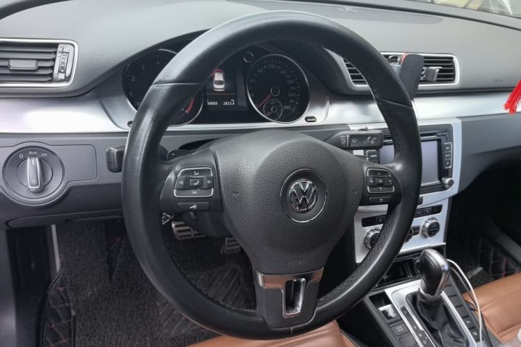 Used Volkswagen FAW-Volkswagen CC 2015 1.8TSI Luxury Model Steering Wheel