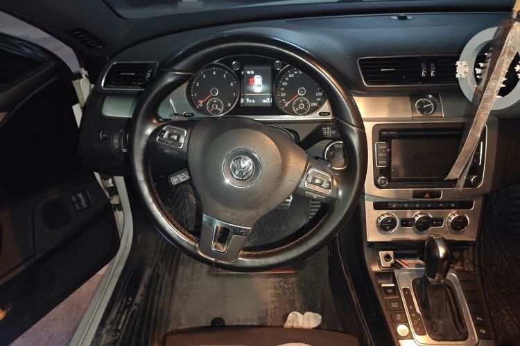 Used Volkswagen FAW-Volkswagen CC 2015 1.8TSI Luxury Model Steering Wheel