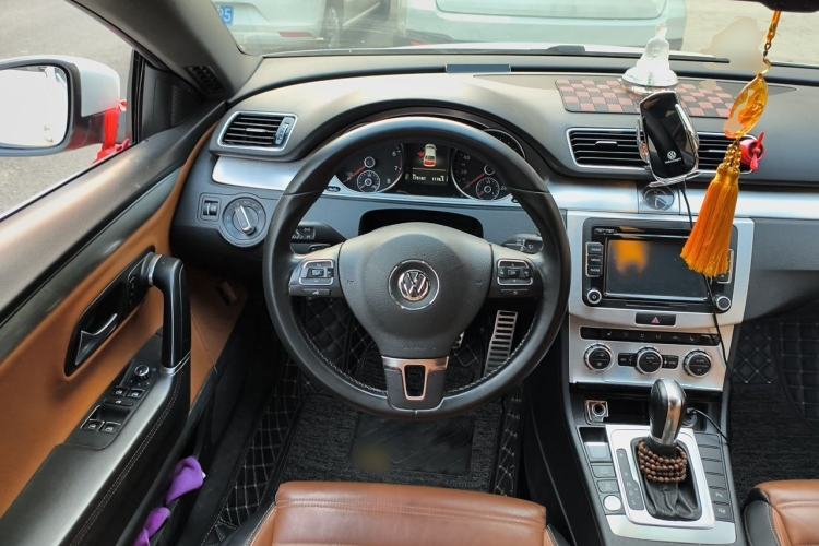 Used Volkswagen FAW-Volkswagen CC 2015 1.8TSI Luxury Model Steering Wheel