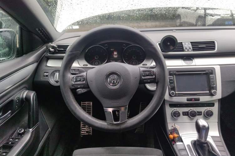 Used Volkswagen FAW-Volkswagen CC 2015 1.8TSI Luxury Model Steering Wheel