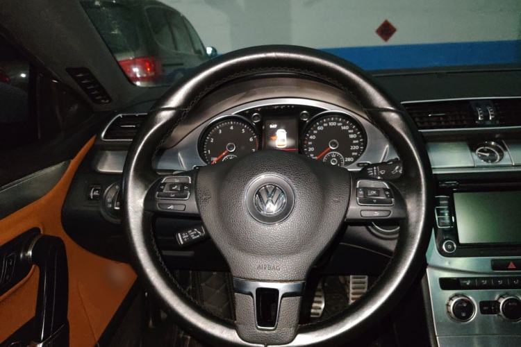 Used Volkswagen FAW-Volkswagen CC 2015 1.8TSI Luxury Model Steering Wheel