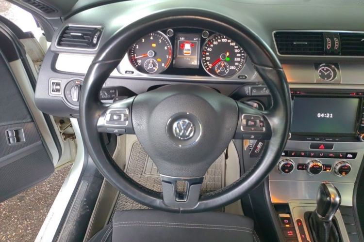 Used Volkswagen FAW-Volkswagen CC 2015 1.8TSI Luxury Model Steering Wheel