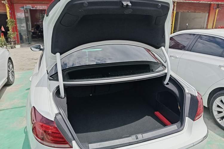 Used Volkswagen FAW-Volkswagen CC 2015 1.8TSI Luxury Model Trunk