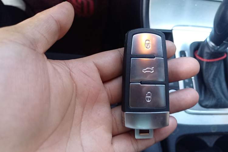 Used Volkswagen FAW-Volkswagen CC 2015 2.0 TSI Luxury Model Vehicle Key