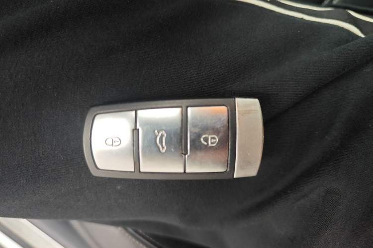Used Volkswagen FAW-Volkswagen CC 2015 1.8TSI Prestige Model Vehicle Key