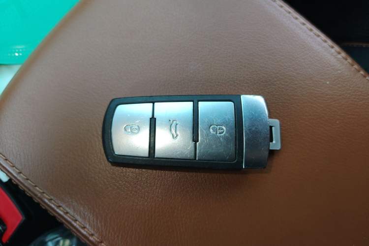 Used Volkswagen FAW-Volkswagen CC 2015 1.8TSI Luxury Model Vehicle Key