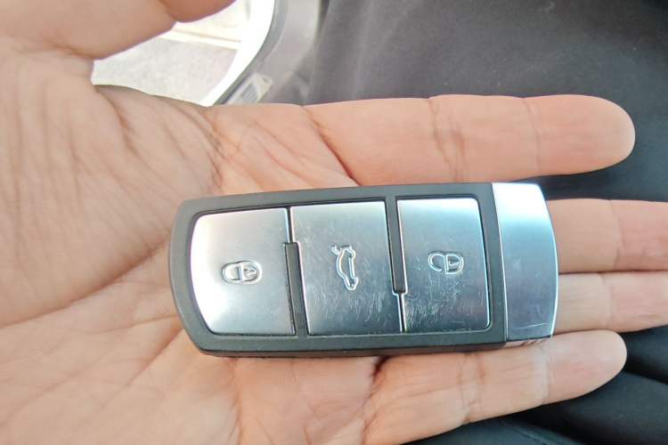Used Volkswagen FAW-Volkswagen CC 2015 2.0 TSI Ultimate Model Vehicle Key