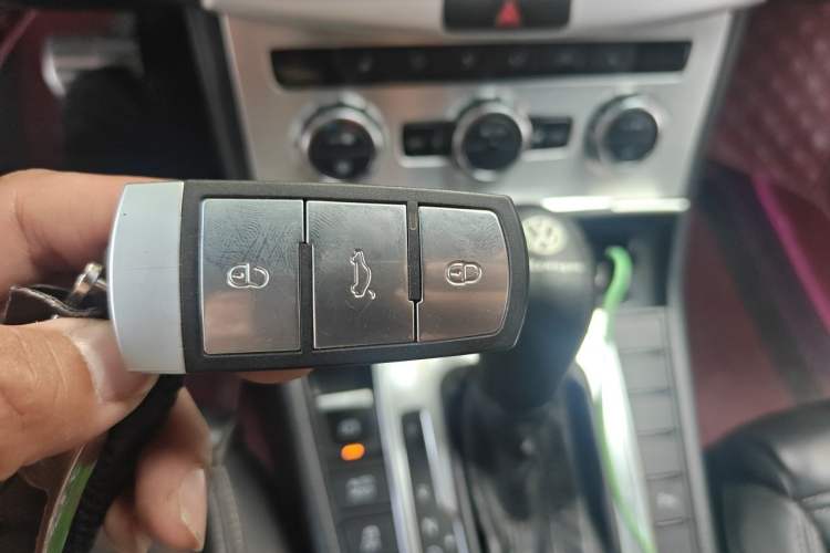 Used Volkswagen FAW-Volkswagen CC 2015 1.8TSI Prestige Model Vehicle Key