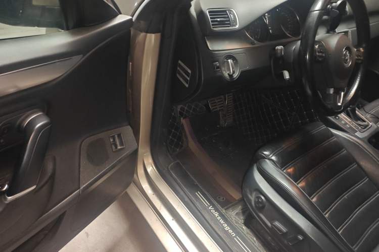 Used Volkswagen FAW-Volkswagen CC 2015 1.8TSI Prestige Model Driver Seat