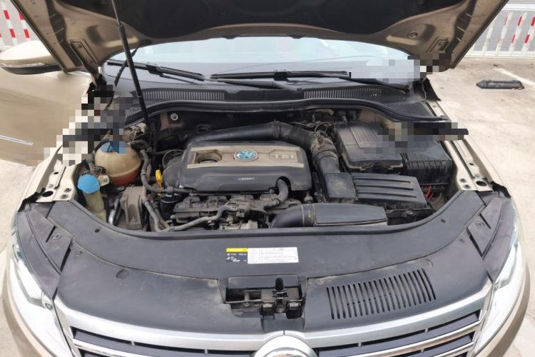 Used Volkswagen FAW-Volkswagen CC 2015 1.8TSI Luxury Model Engine Bay