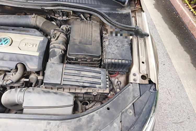 Used Volkswagen FAW-Volkswagen CC 2015 1.8TSI Luxury Model Engine Bay Left