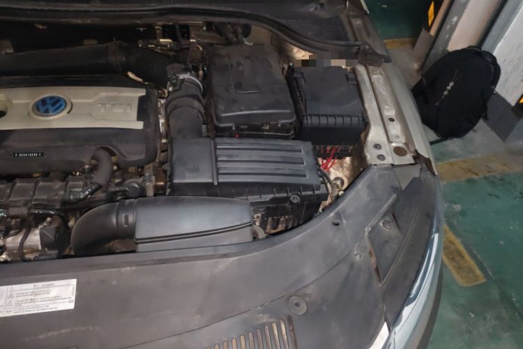 Used Volkswagen FAW-Volkswagen CC 2015 1.8TSI Luxury Model Engine Bay Left