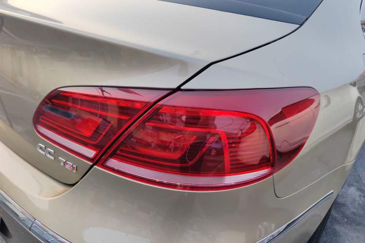 Used Volkswagen FAW-Volkswagen CC 2015 1.8TSI Luxury Model Exterior 3
