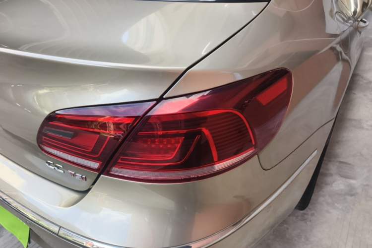 Used Volkswagen FAW-Volkswagen CC 2015 2.0 TSI Luxury Model Exterior 3