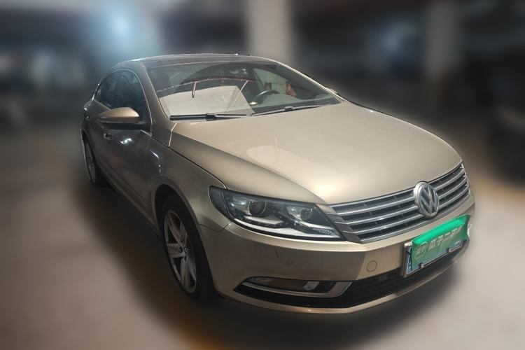 Used Volkswagen FAW-Volkswagen CC 2015 1.8TSI Prestige Model Front Right 45 Deg