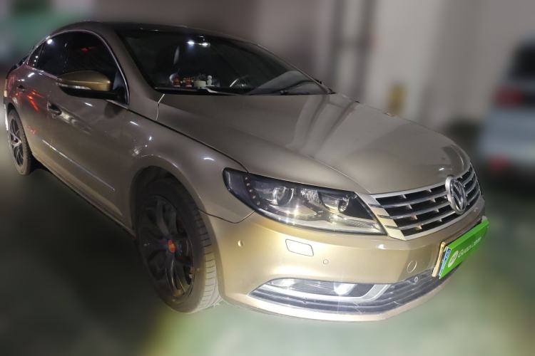 Used Volkswagen FAW-Volkswagen CC 2015 1.8TSI Luxury Model Front Right 45 Deg