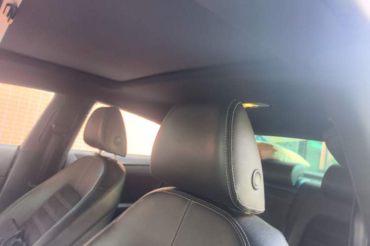 Used Volkswagen FAW-Volkswagen CC 2015 2.0 TSI Luxury Model Headliner